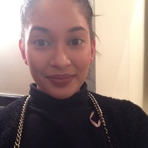 Meet your Posher, Alexandra